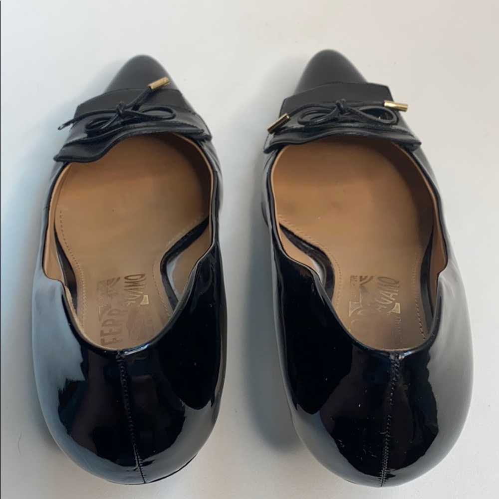 Ferragamo black bow patent kitten heels 8 B - Picture 12 of 16
